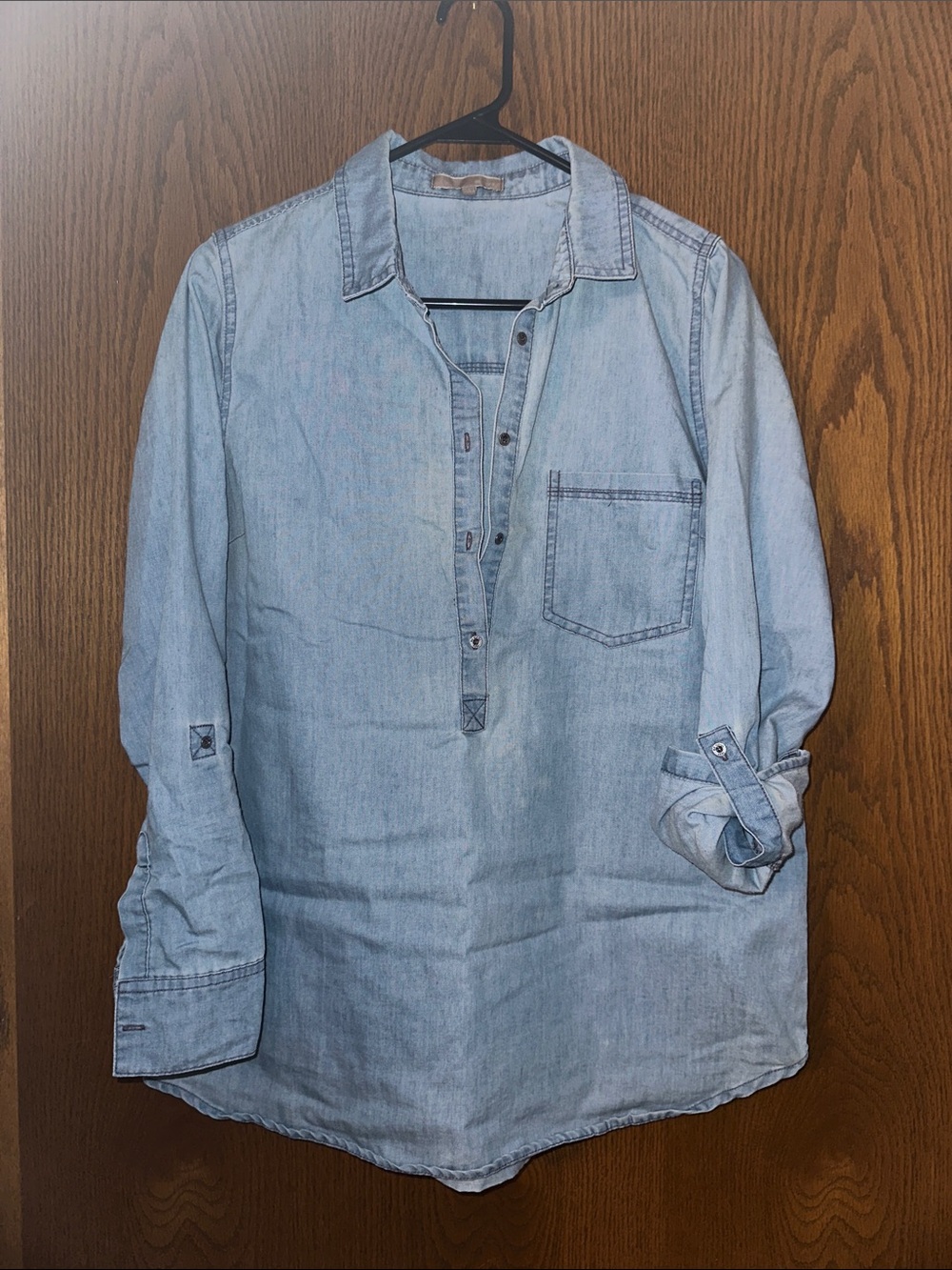 BE COOL Light Blue Women's Chambray Button-Down Tunic